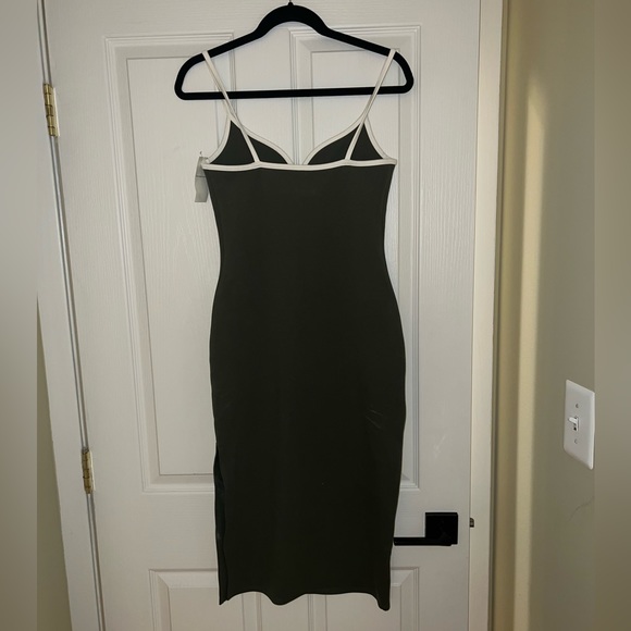 Abercrombie & Fitch Notch-Neck Midi Dress - Picture 2 of 6